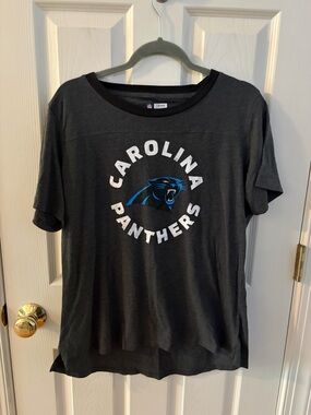 NFL Team Apparel Carolina Panthers Graphic Tee - Women’s 2XL